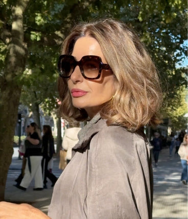 Modelo con cabello cuidado