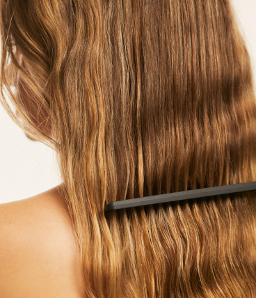 Modelo con cabello cuidado