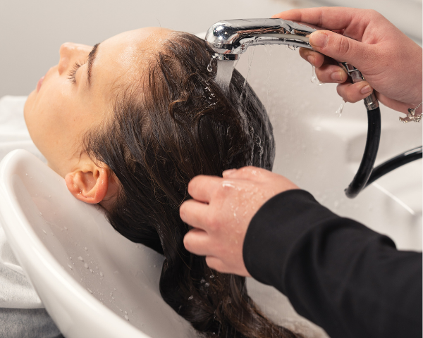 Champú y mascarilla: guía para una rutina de lavado perfecta